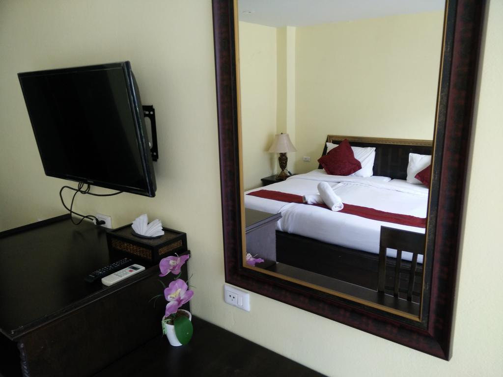 Hotel Baan Pulaoon Krabi town Exterior foto